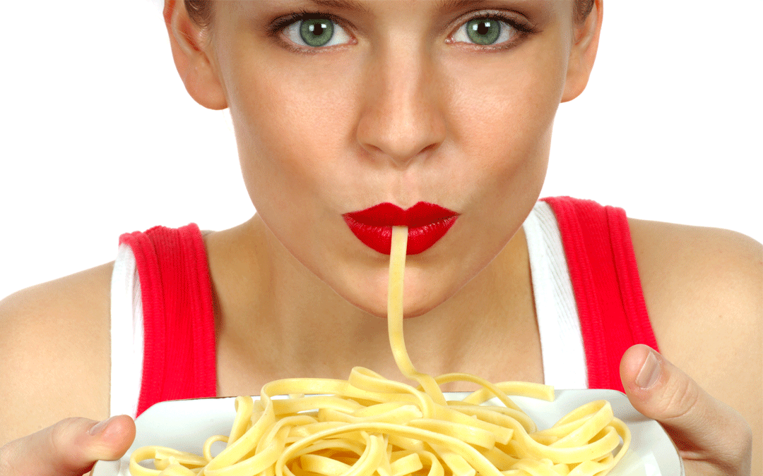 ¿Masticar más los alimentos podría reducir el consumo de calorías en un 12%?